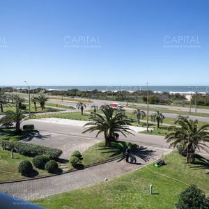 Alquiler En Punta Del Este Apartamento Tres Dormitorios