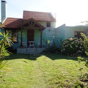 Casa A La Venta Y En Alquiler De Temporada...