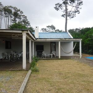 Casa En Montoya, 5 Dormitorios *