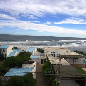 Casa En La Barra A Pocas Cuadras De Mar Con 5 Dormitorios