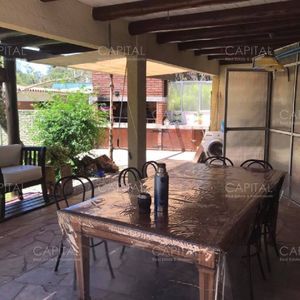 Cómoda Casa De Cuatro Dormitorios En Pinares