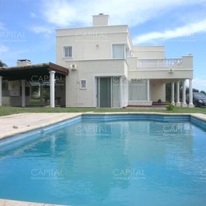 Punta Ballena Casa En Venta Cuatro Dormitorios