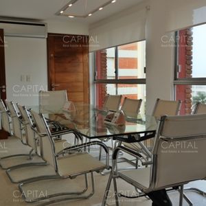 Oficina Premium En Península De Punta Del Este