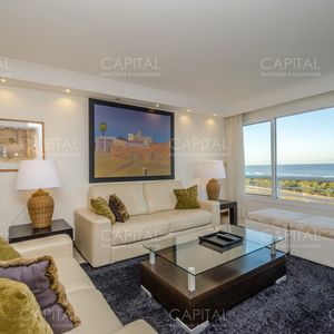 Alquiler Apartamento Penthouse Cuatro Dormitorios En Suite En Playa Brava Punta Del Este