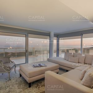 Espectacular Penthouse Duplex Mythos  Ubicado En La Parada 31 Playa Brava.