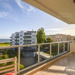 Excelente Apartamento De Tres Dormitorios Frente Al Mar - Punta Este