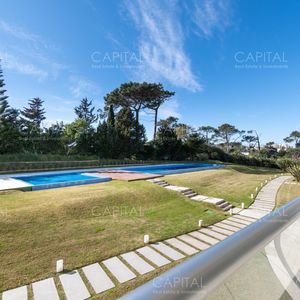 Aparamento En Venta Y Alquiler, Playa Brava Punta Del Este