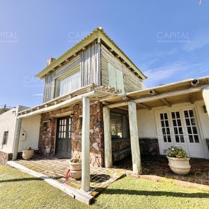 Buena Casa En Jose Ignacio