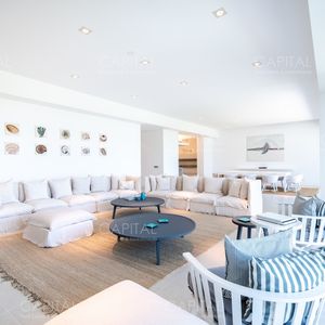 Excelente Apartamento En Acqua Punta Del Este Tres Suites En Venta En Primera Línea, Playa Brava