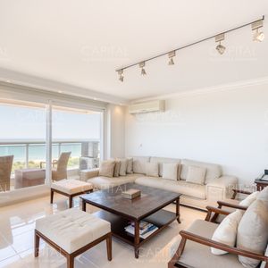 Le Jardin Punta Del Este Apartamento De Tres Dormitorios Y Servicio En Venta Le Jardin