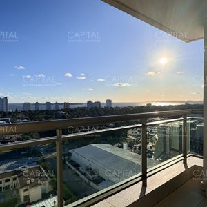 Excelente Apartamento De Dos Dormitorios Con Vista Al Mar - Punta Del Este