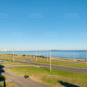 Moderno Penthouse A Estrenar De 3 Dormitorios Frente A Playa Mansa - Venta