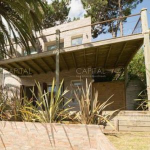 Exclusiva Residencia En Montoya: Lujo Y Armonía En Cada Detalle