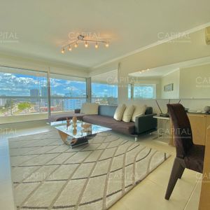 Apartamento En Venta De Tres Dormitorios, Punta Del Este