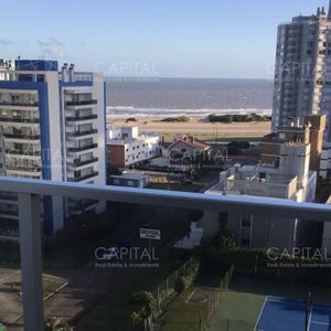 Muy Buen Apartamento En Piso Alto Con Vista Al Mar En Alquiler