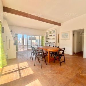 Apartamento De 5 Dormitorios En El Puerto En Venta