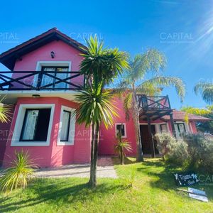 Casa En Alquiler A Media Cuadra De La Playa Cuatro Suites