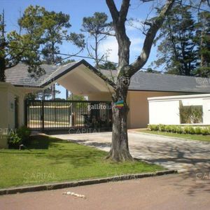 Terreno En Venta En Barrio Privado Punta Del Este