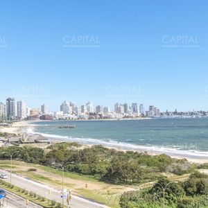 Apartamento Con Vista Al Mar En Venta En Playa Mansa.