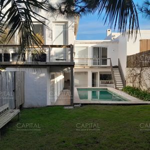 Casa A Metros Del Mar Cuatro Dormitorios + Servicio, La Barra