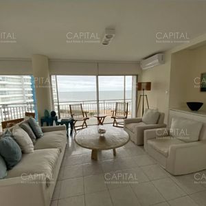 Venta De Apartamento En Primera Fila De Playa Brava, Punta Del Este