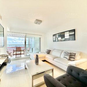 Miami Boulevard De Dos Dormitorio En Venta, Apartamento Frente Al Mar En Playa Mansa