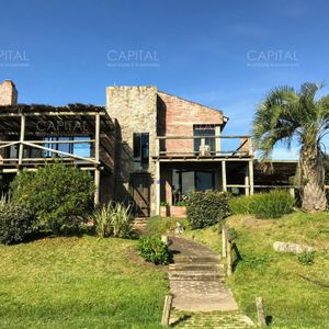 Espectacular Casa En Venta Sobre Playa Mansa De José Ignacio