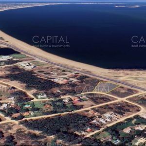 Oportunidad única. Terreno En Primera Fila, Playa Mansa
