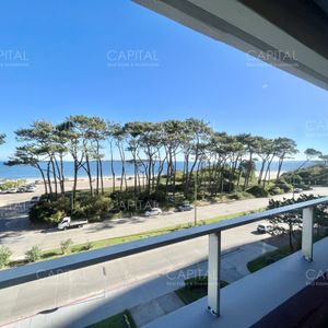 Departamento Reciclado En Playa Mansa Punta Del Este En Venta