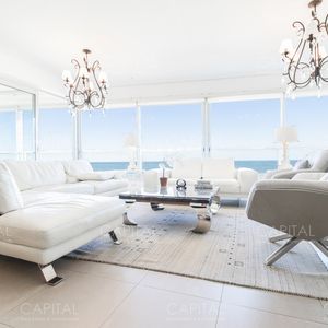 Le Parc Esquinero En Venta Tres Dormitorios