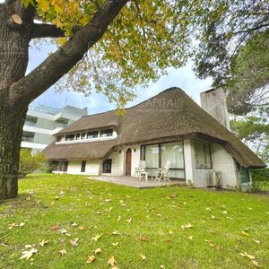 Casa En Venta En San Rafael Cuatro Dormitorios