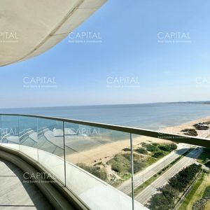 Apartamento En Fendi Chateau De Tres Dormitorios Y Dependencia De Servicio En Venta