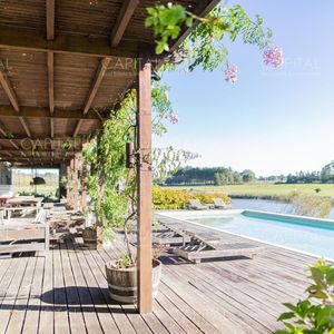 Venta De Chacra Con Casa En La Barra De Punta Del Este