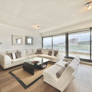 Apartamento En Venta De Tres Dormitorios En Laguna Del Diario Punta Del Este