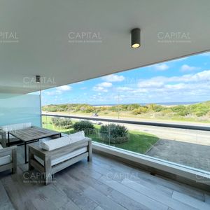 Apartamento En Venta De Tres Dormitorios En Playa Brava