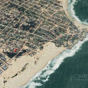 Terreno En Venta A Una Cuadra Del Mar En Playa La Viuda, Punta Del Diablo