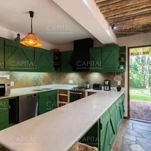 Excelente Residencia En Montoya Con Piscina A Metros De La Playa