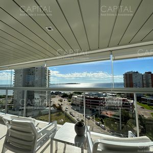 Apartamento En Venta De Tres Dormitorios En Playa Mansa Punta Del  Este