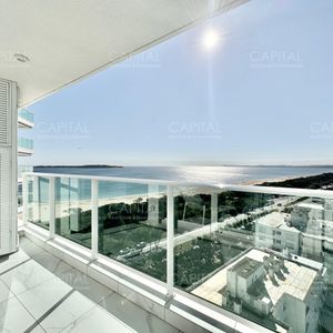 Paramount Tower De Dos Dormitorios Frente Al Mar En Venta Playa Mansa Punta Del Este