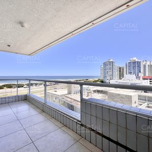 Apartamento En Playa Brava Primera Fila En Alquiler