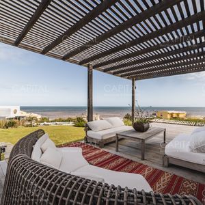Moderna Casa En Manantiales El Chorro Con Vista Al Mar