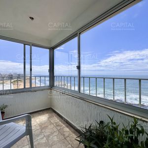 Apartamento De Tres Dormitorios Y Dependencia En Venta Punta Del Este