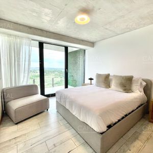 Apartamento De Lujo En Surfside – Quinta Planta Con Vistas Increíbles