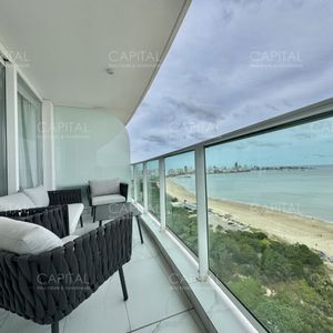 Paramount Tower Frente Al Mar En Playa Mansa De Tres Dormitorios En Venta