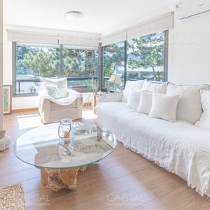 Apartamento En Venta Playa Brava 3 Dormitorios Primera Linea