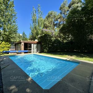 Casa De 3 Dormitorios, Piscina Climatizada Y Barbacoa En Venta Y Alquiler, Playa Mansa, Punta Del Este.