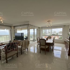 Apartamento En Le Jardin Esquinero De 3 Suites + Dependencia