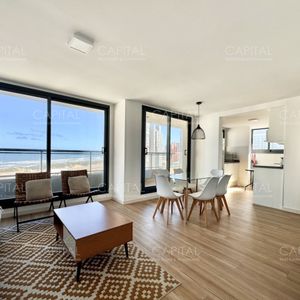 Apartamento De Dos Dormitorios Con Vista Al Mar En Playa Brava, Punta Del Este.