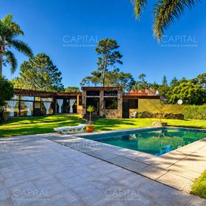 Casa En Venta En Playa Mansa