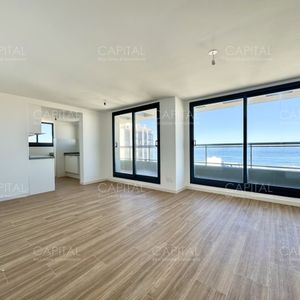 Unidad En Venta De Dos Dormitorio Con Vista Al Mar, Playa Brava, Punta Del Este